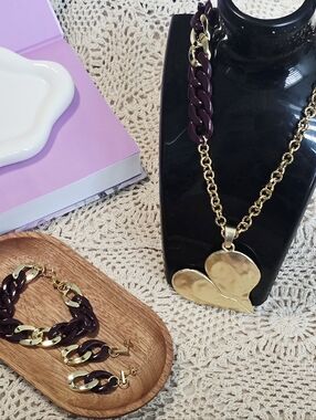 Gold Heart Pendant Necklace with Plum Link Chain by